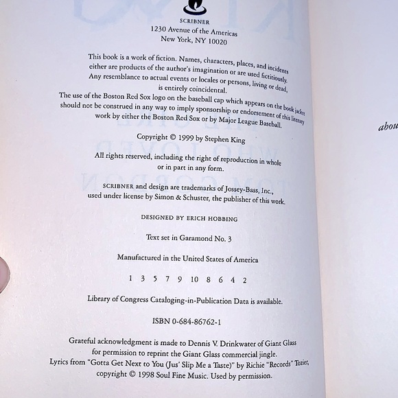 Best Seller Book By Stephen King “The Girl Who Loved Tom Gordon” - Picture 3 of 15